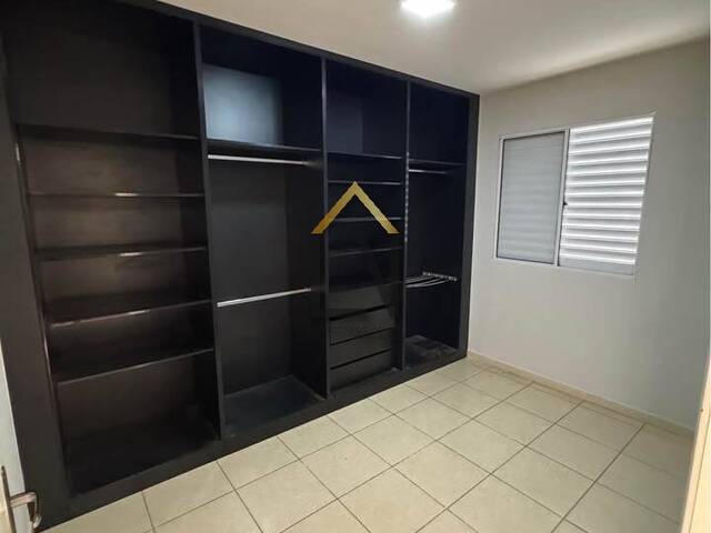 #1812 - Apartamento para Venda em Taubaté - SP