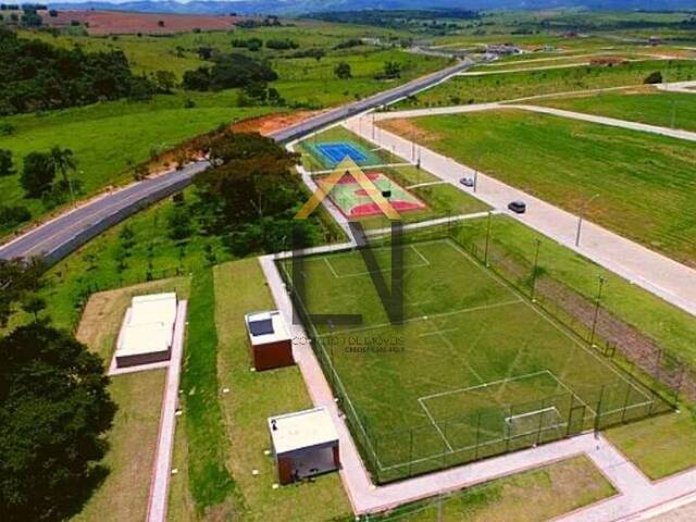 Venda em Condomínio Residencial Ecopark Bourbon - Caçapava