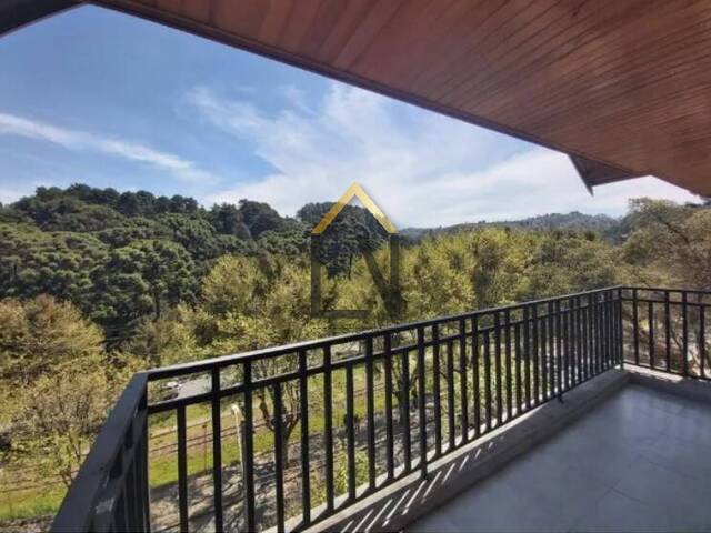 #1949 - Casa para Venda em Campos do Jordão - SP