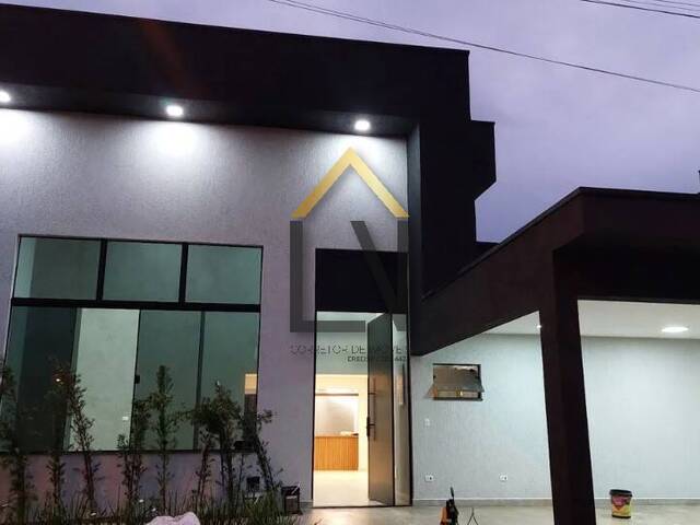 #1953 - Casa para Venda em Ubatuba - SP