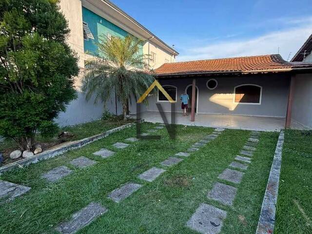 #1961 - Casa para Venda em Tremembé - SP