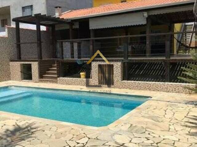 #1964 - Casa para Venda em Caçapava - SP