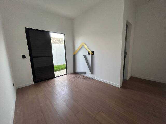 #1980 - Casa para Venda em Taubaté - SP