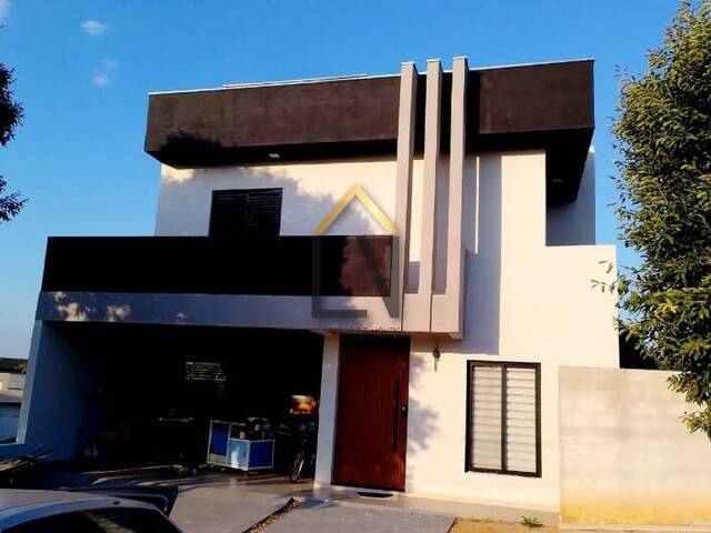 Venda em Condomínio Terras do Vale - Caçapava