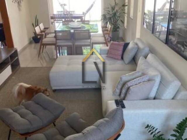 #2006 - Casa em condomínio para Venda em Taubaté - SP