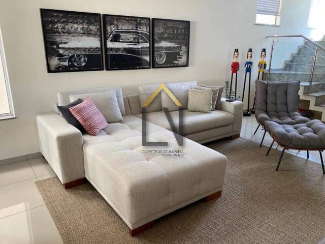 #2006 - Casa em condomínio para Venda em Taubaté - SP