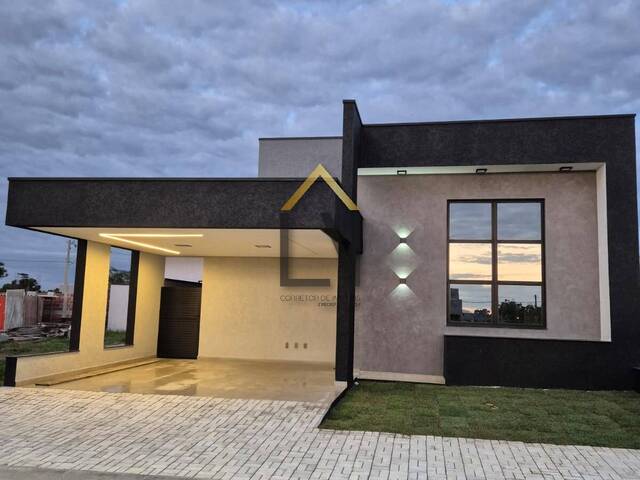 #2009 - Casa em condomínio para Venda em Tremembé - SP