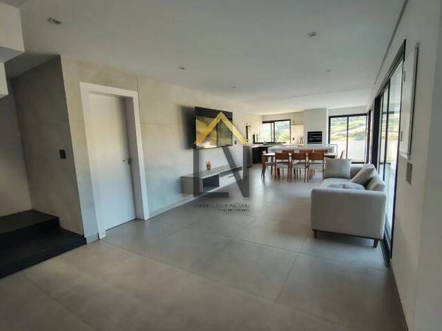 #2029 - Casa para Venda em Taubaté - SP