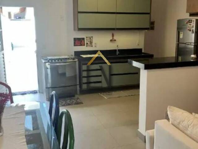 #2039 - Casa em condomínio para Venda em Taubaté - SP