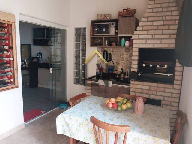 #2046 - Casa para Venda em Taubaté - SP