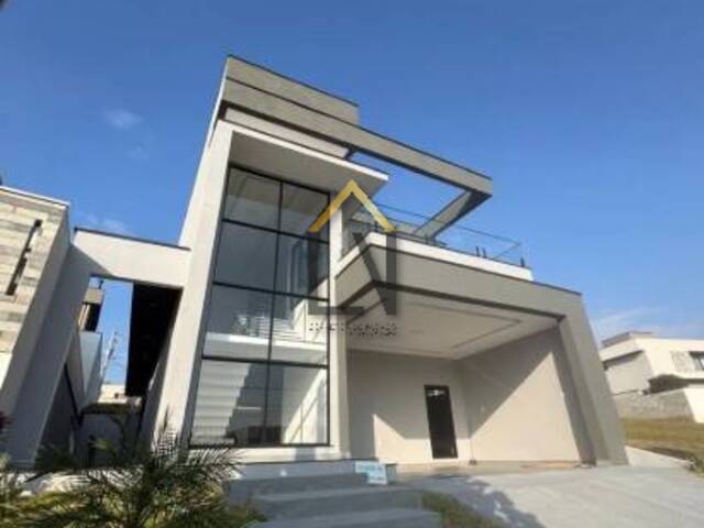 #2049 - Casa para Venda em Taubaté - SP