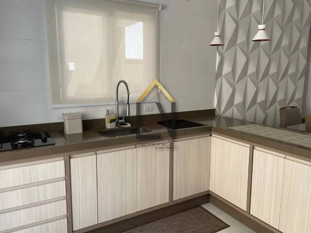 #2050 - Casa em condomínio para Locação em Caçapava - SP