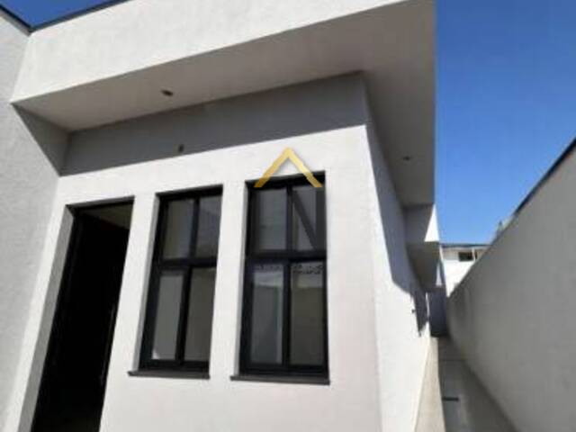 #2056 - Casa para Venda em Taubaté - SP