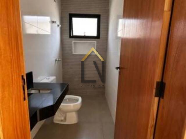 #2056 - Casa para Venda em Taubaté - SP