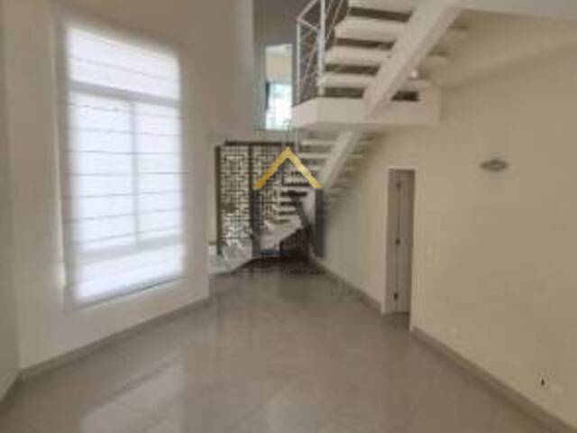 #2054 - Casa em condomínio para Venda em São José dos Campos - SP