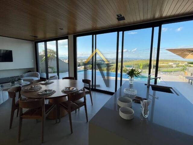 #2070 - Casa para Venda em São José dos Campos - SP