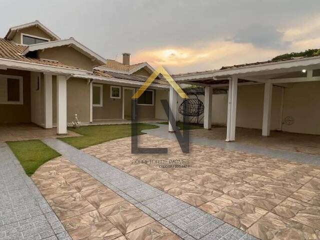 #2076 - Casa para Venda em Taubaté - SP