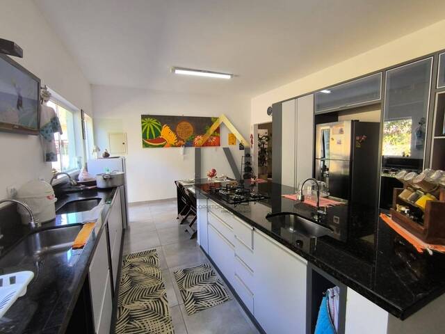 #2082 - Casa em condomínio para Locação em Taubaté - SP