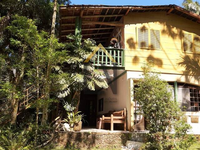 #2094 - Casa para Venda em São Luíz do Paraitinga - SP