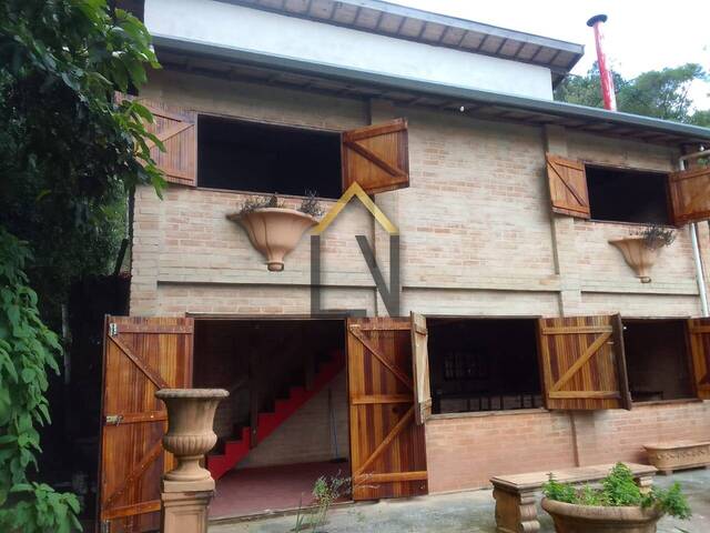 #2095 - Casa para Venda em Campos do Jordão - SP