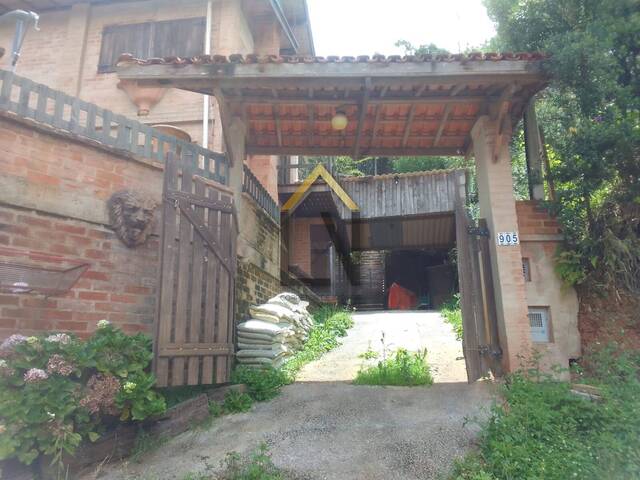 #2095 - Casa para Venda em Campos do Jordão - SP