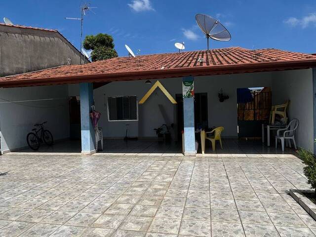#2097 - Casa para Venda em Taubaté - SP