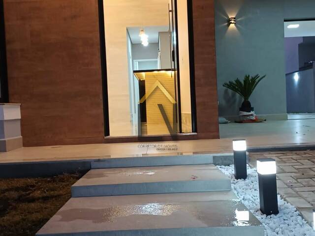 #2098 - Casa em condomínio para Venda em Taubaté - SP