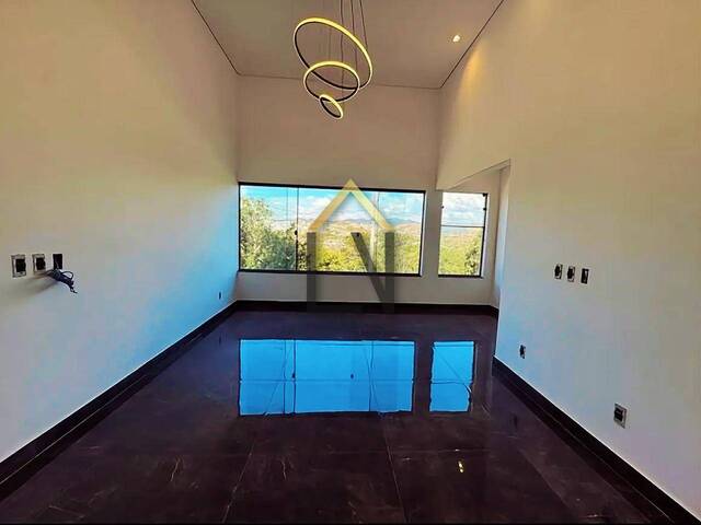 #2122 - Casa para Venda em Taubaté - SP