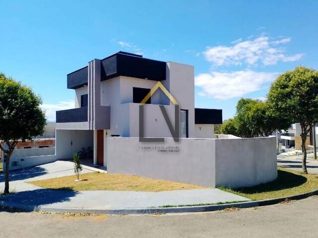 Venda em Condomínio Terras do Vale - Caçapava