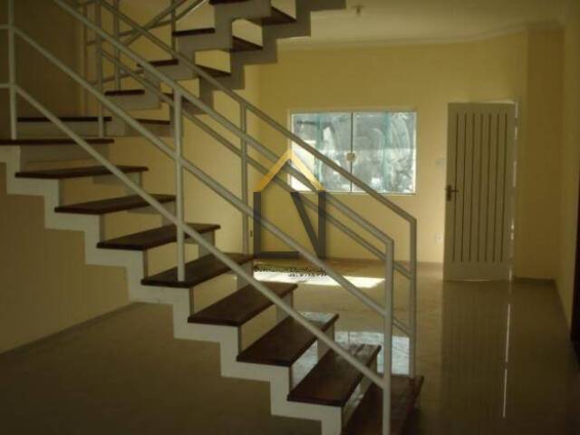 #2016 - Casa em condomínio para Venda em Taubaté - SP